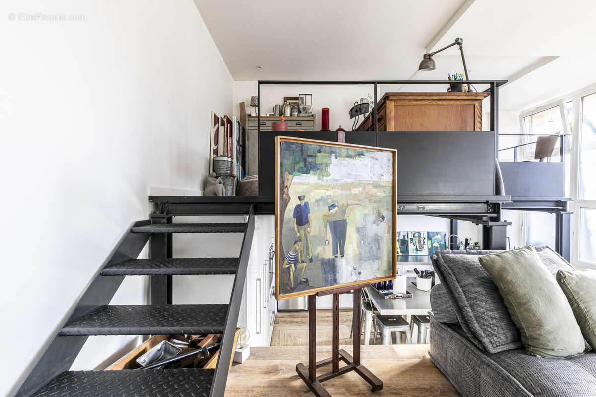 Appartement à COURBEVOIE