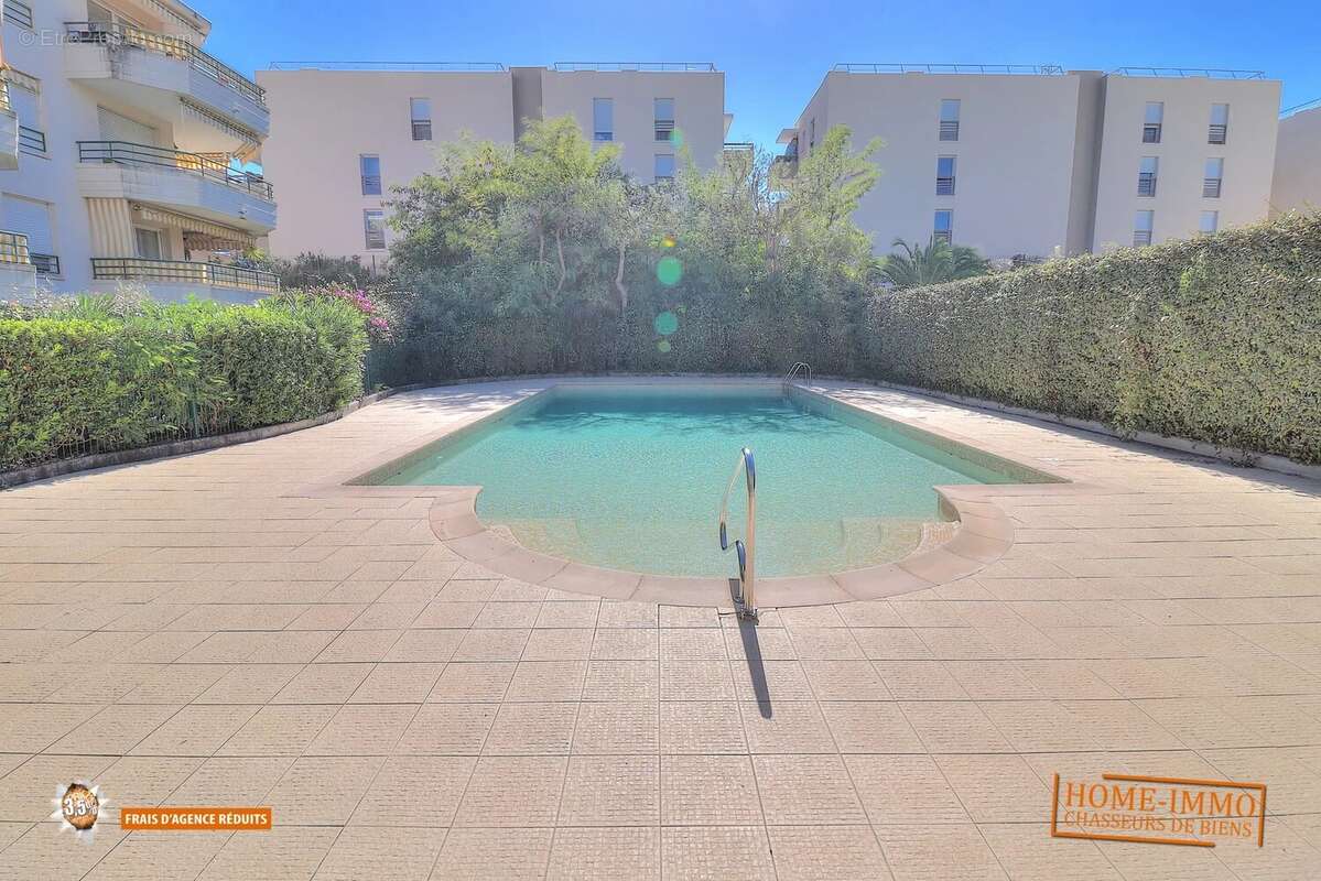 Appartement à VILLENEUVE-LOUBET