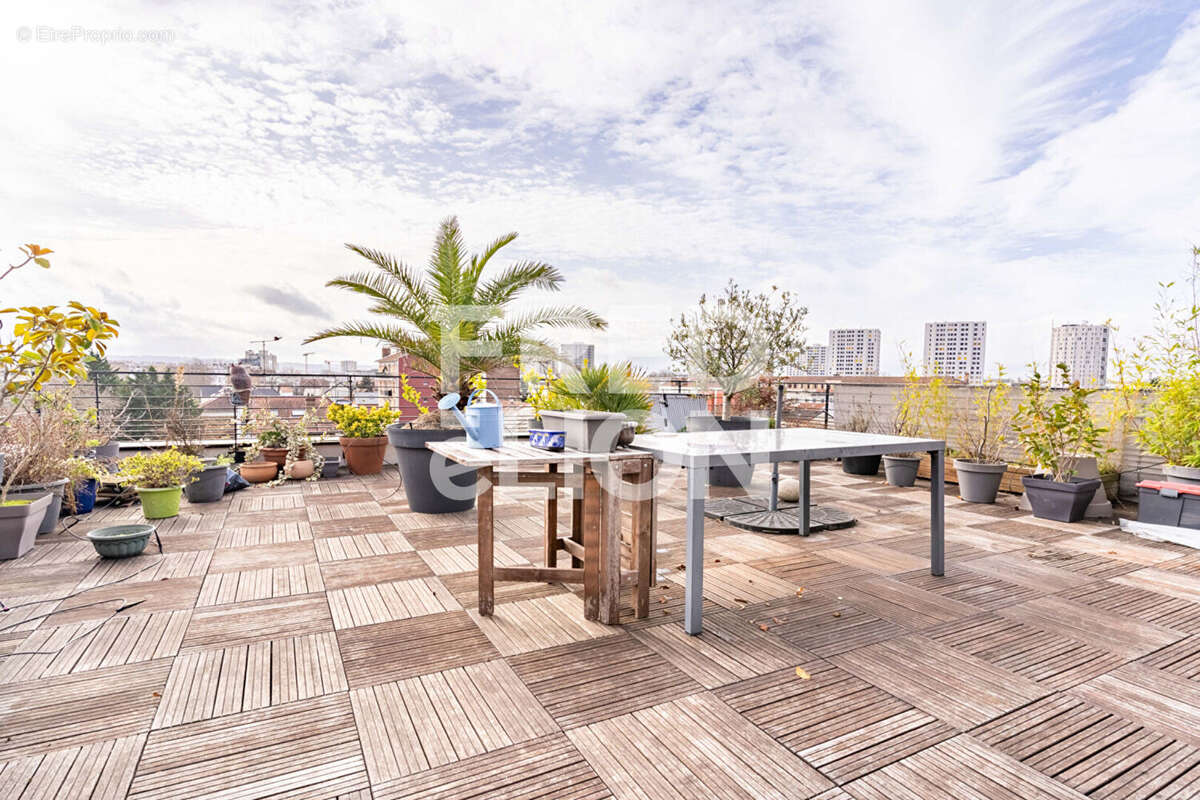 Appartement à NANTERRE