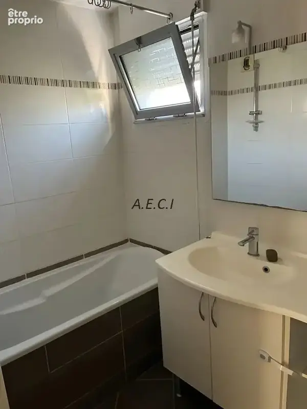 Coeur quartier Bac - Appartement 3 p avec balcons, cave et parki - photo 10