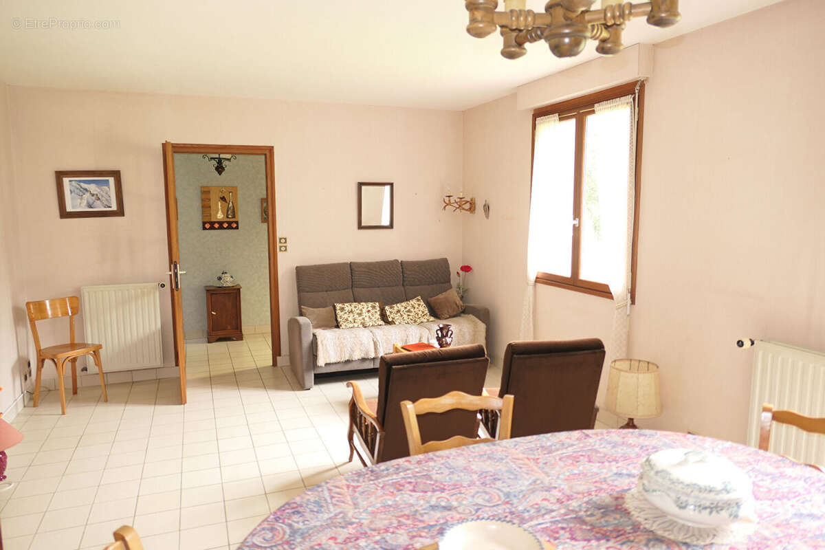 Grandparigny - photo 3
