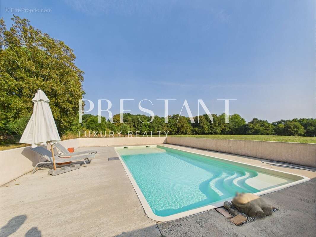 Maison à ORTHEVIELLE