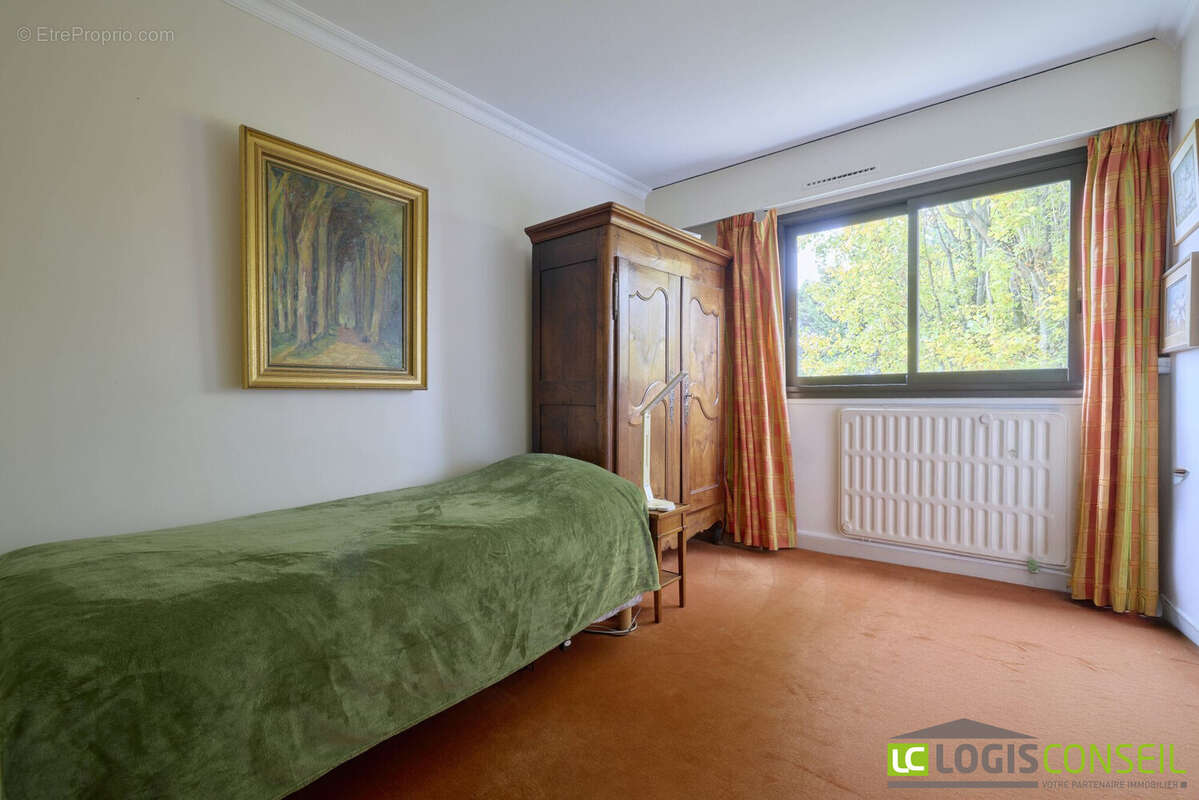 Appartement à BOURG-LA-REINE