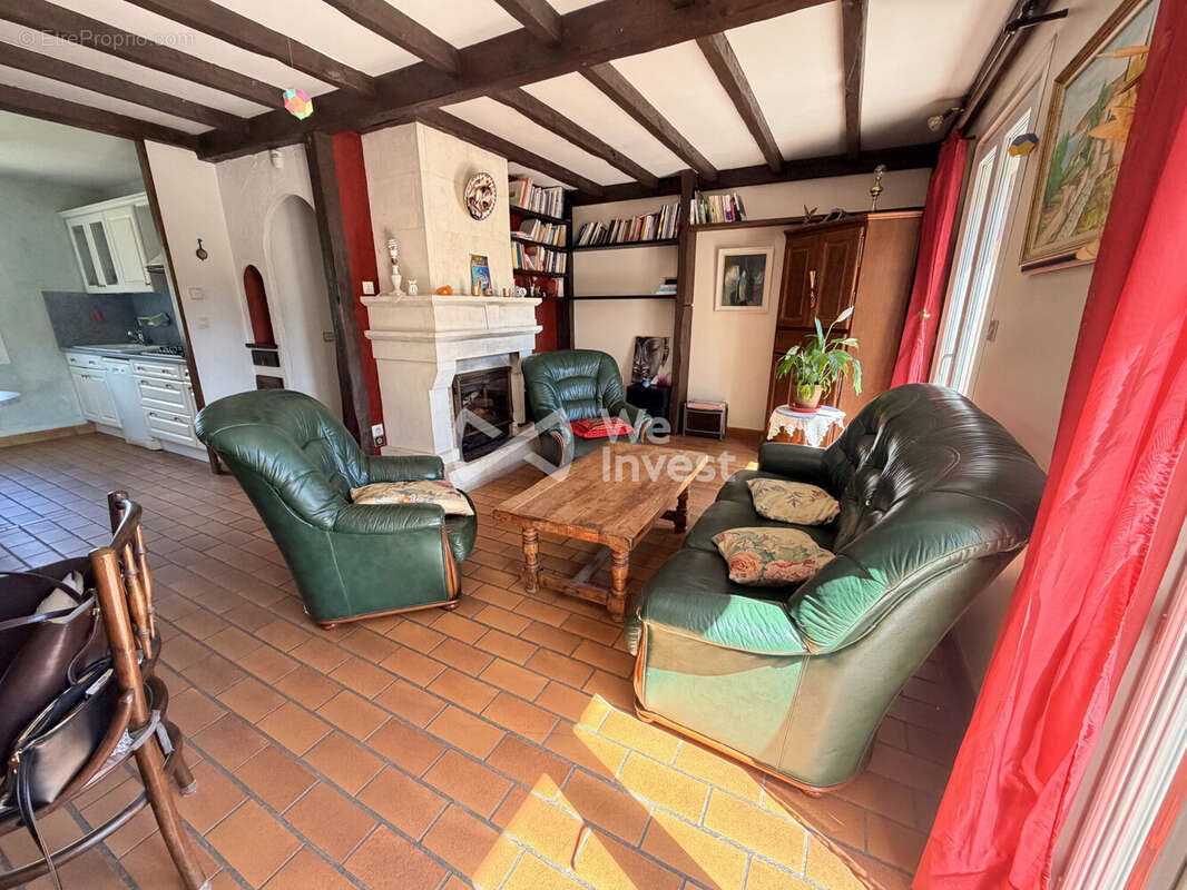 Maison à AUSSILLON