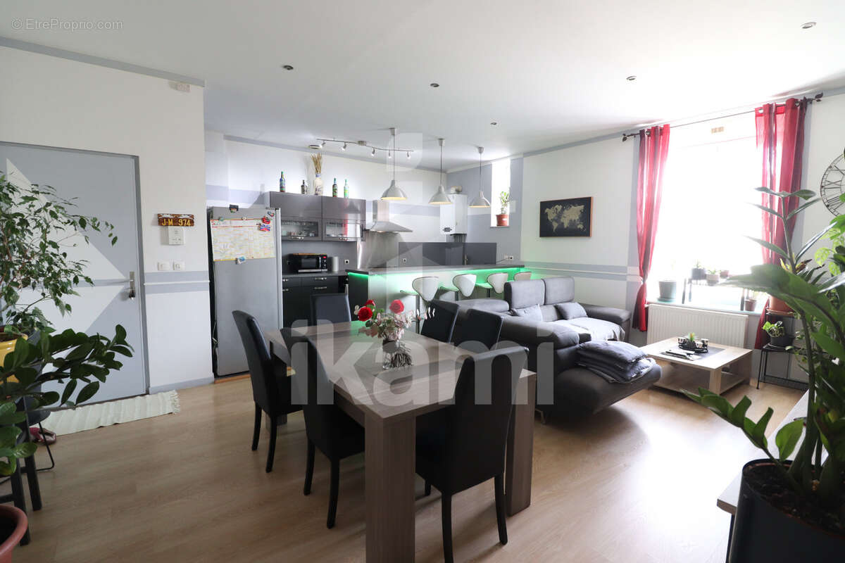 Appartement centre St Rambert d'Albon 3 chambres 93 m2 avec garage - photo 3