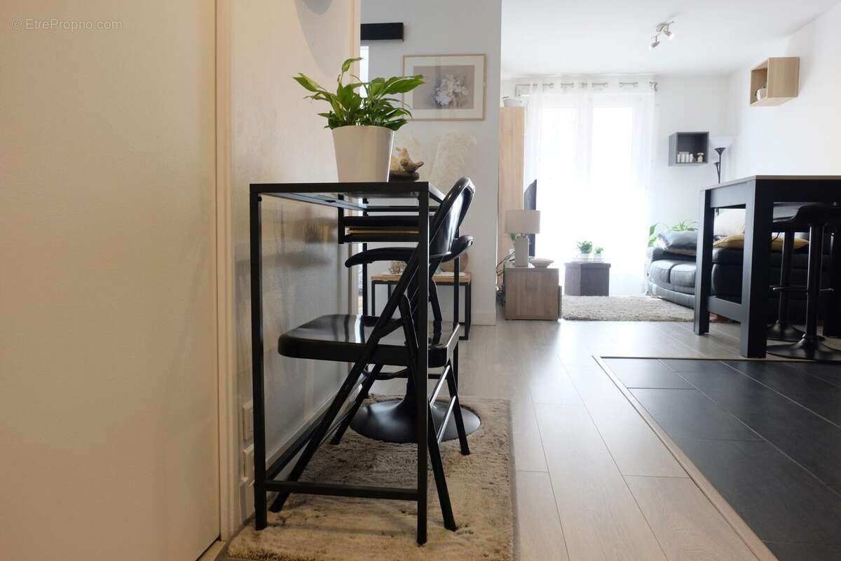 Appartement à VILLEPREUX