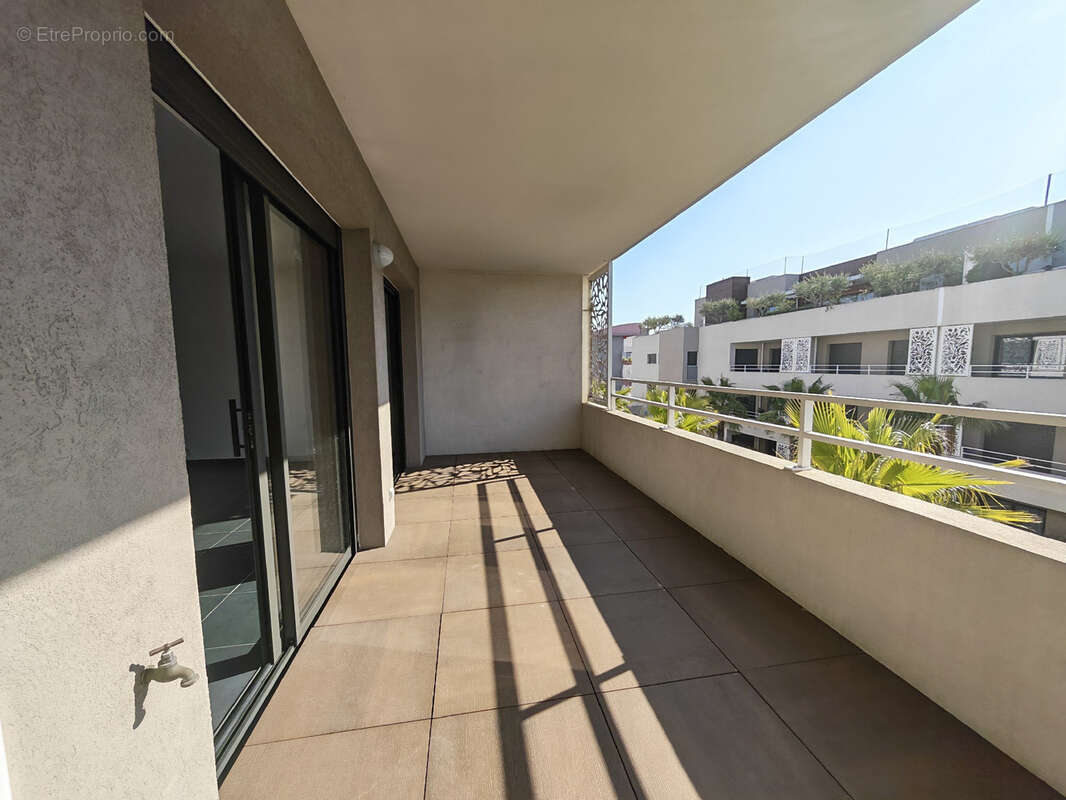 Appartement à FREJUS