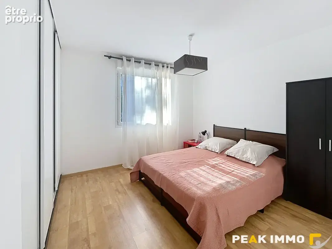 Exclusif etrembieres face douane suisse de veyrier magnifique appartement t2 avec balcon et garage - photo 3