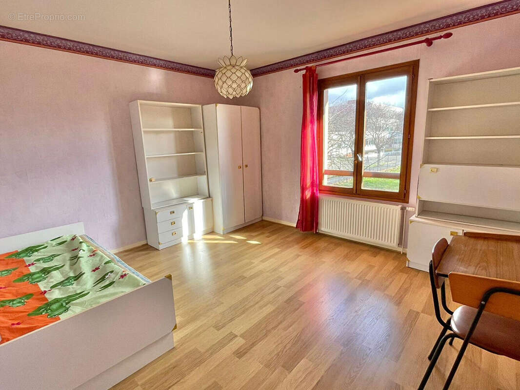 Maison à TASSIN-LA-DEMI-LUNE