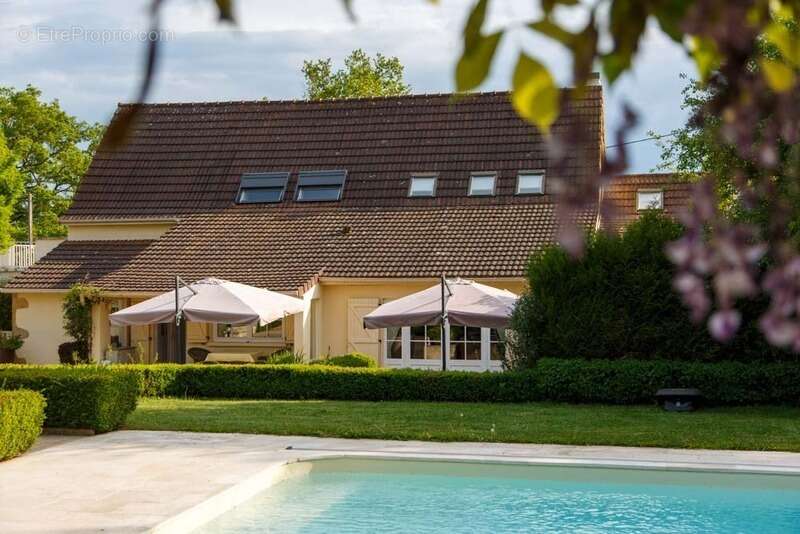 Propriété à vendre 8 pièces, 10 min de Paray Le Monial(71) - photo 12