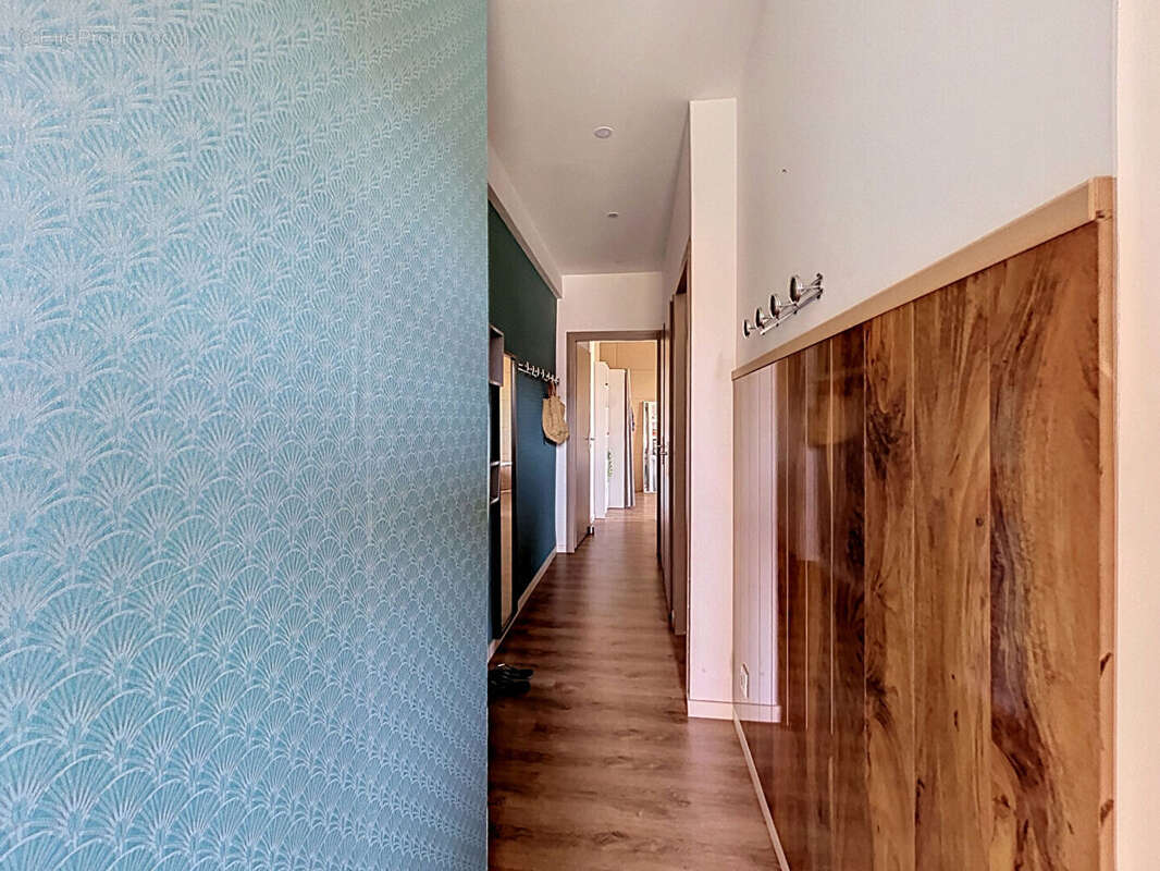 Appartement à MARSEILLE-4E
