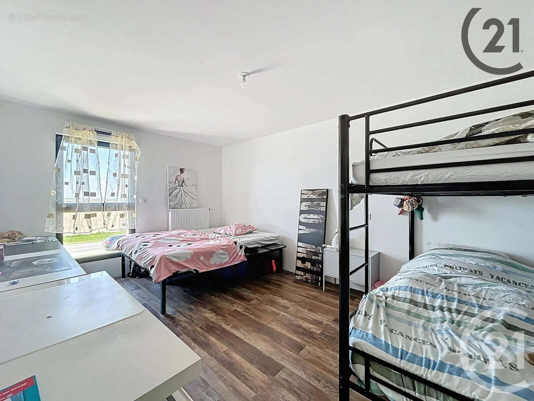 Maison à PRUNAY-BELLEVILLE