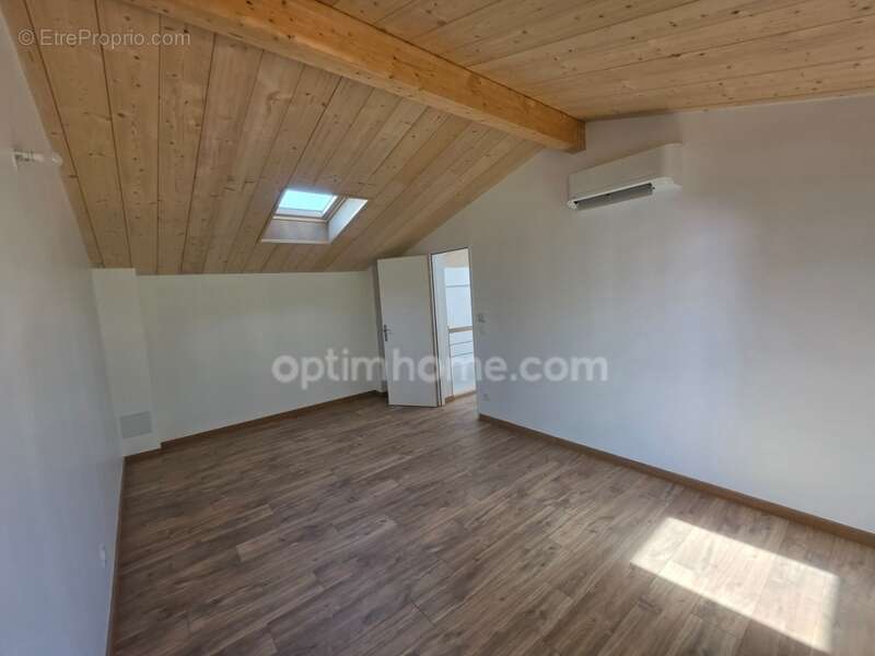 Maison contemporaine à vendre 5 pièces MERIGNAC (33) - photo 11