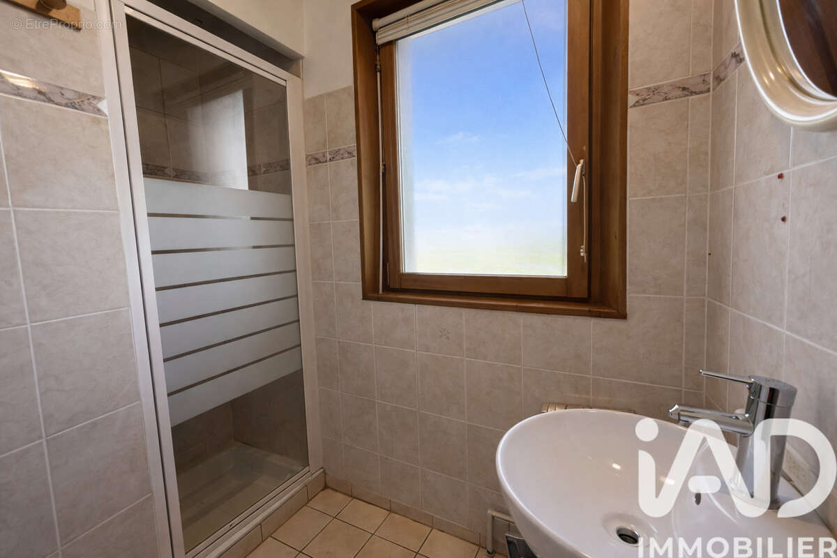 Photo 5 - Maison à ETREPAGNY