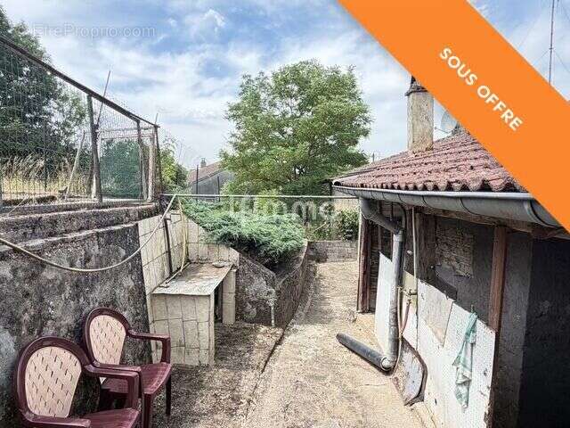 Sous Offre : Maison à fort potentiel, en campagne mosellane - photo 12