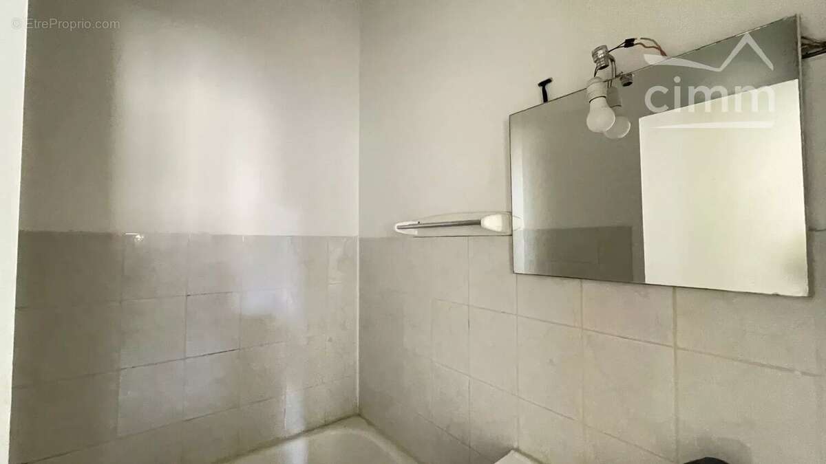 T2  40 m²  vendu loué - photo 7