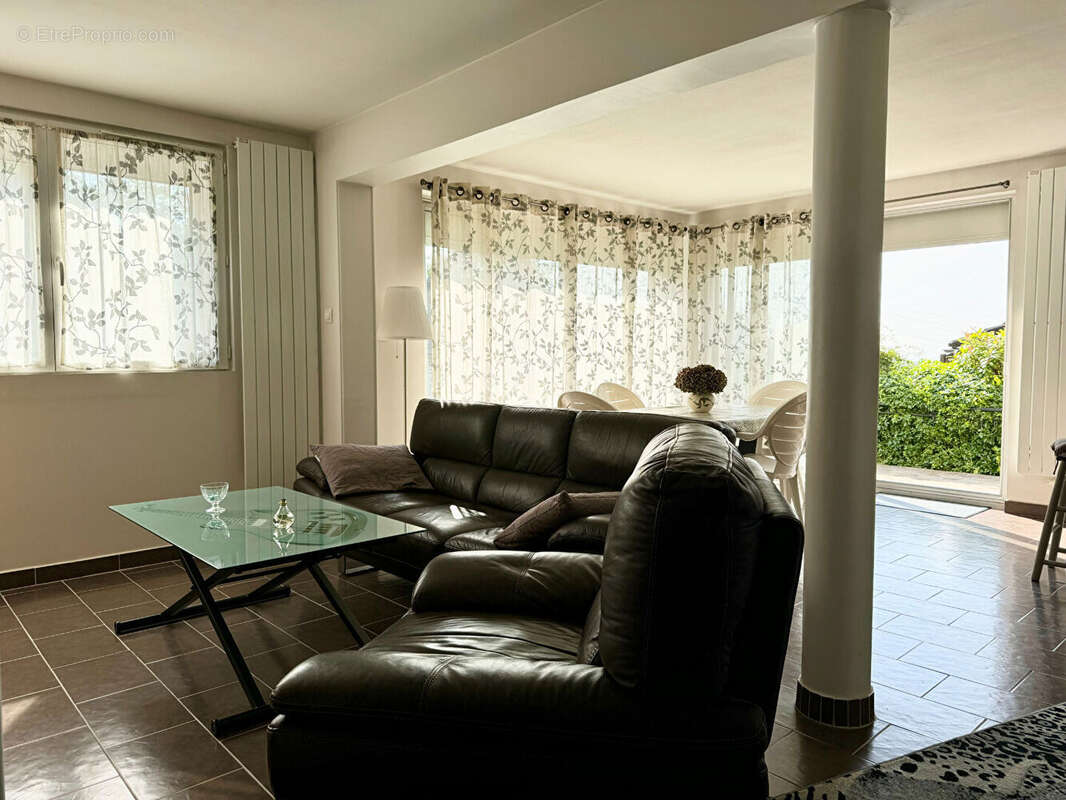 Maison à MONTMORENCY