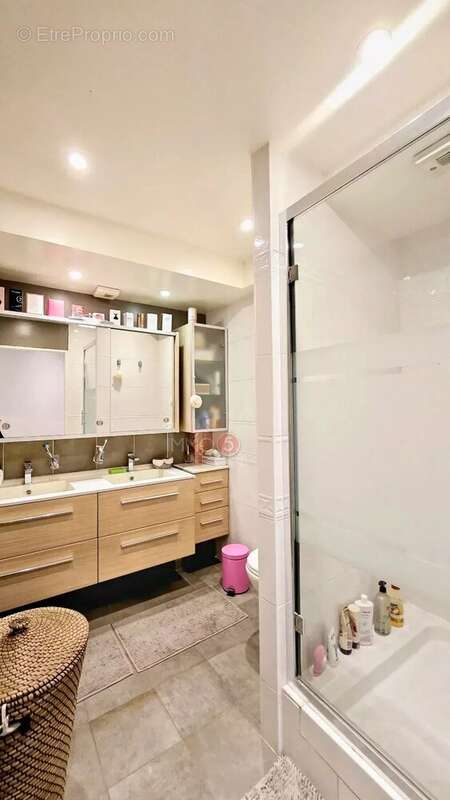 Appartement à LE RAINCY