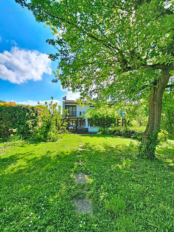 Maison à ANDILLY
