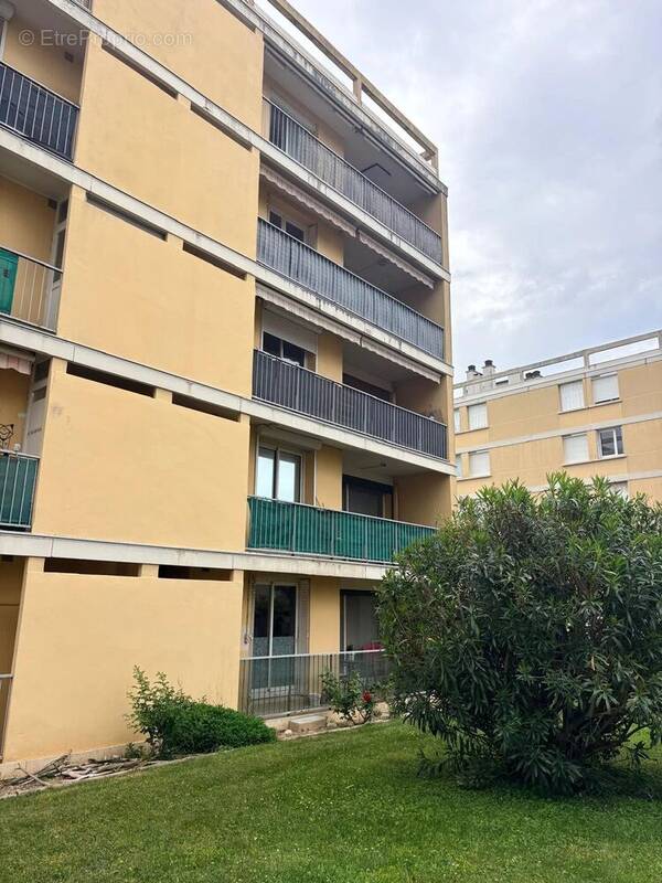 Appartement à GUILHERAND-GRANGES