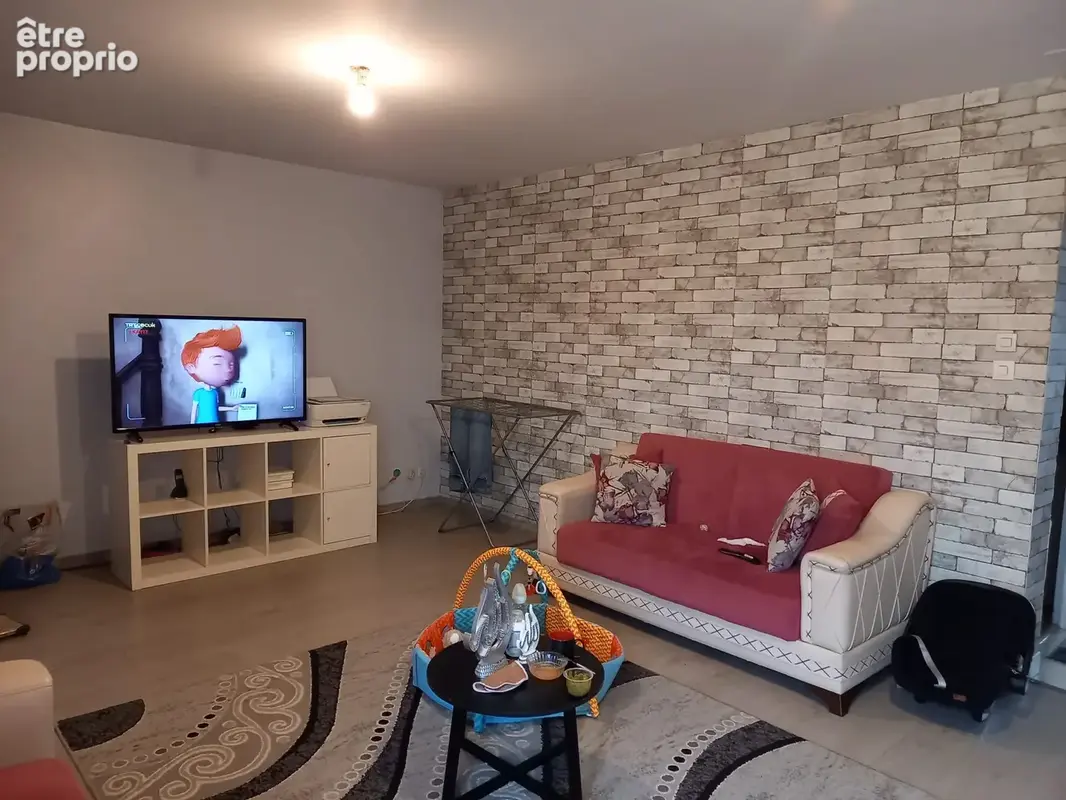 Séjour dans une maison de 150m² proche Louviers