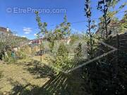 Terrain à COMBS-LA-VILLE