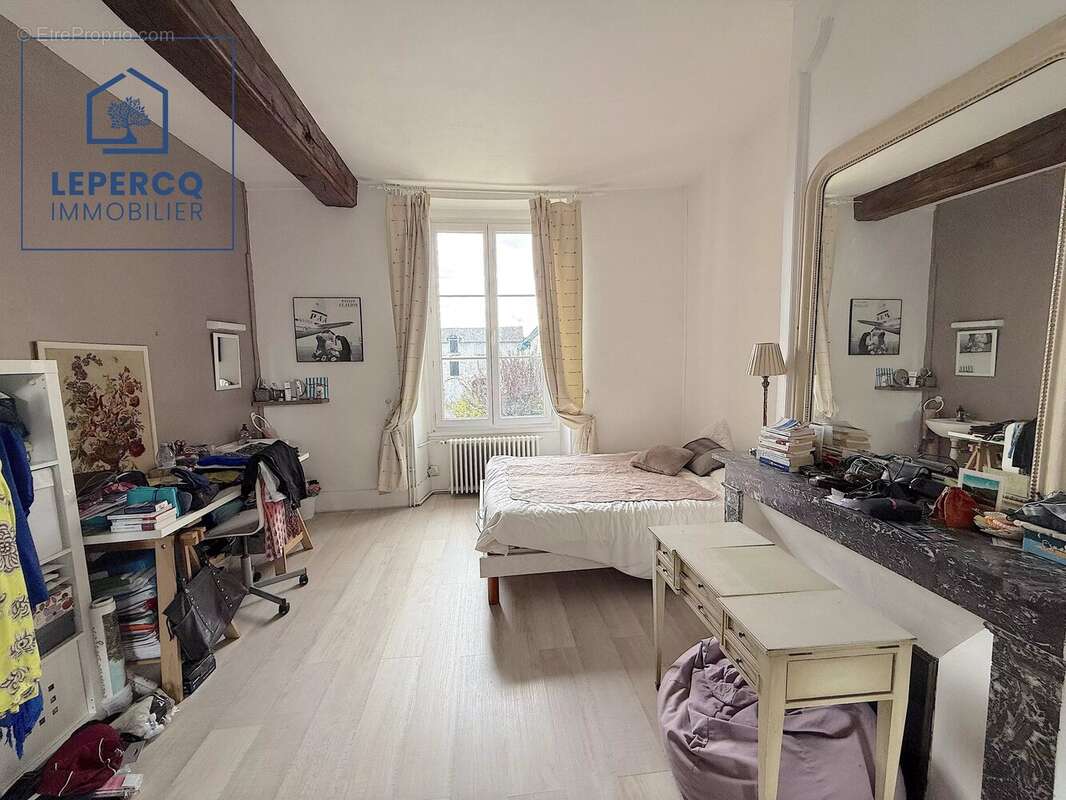 Appartement à NANTEUIL-LE-HAUDOUIN