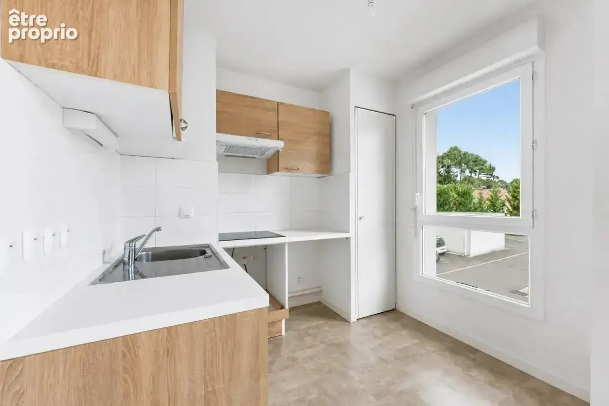 Appartement de 4 pièces de 74 m² à Mérignac - photo 3