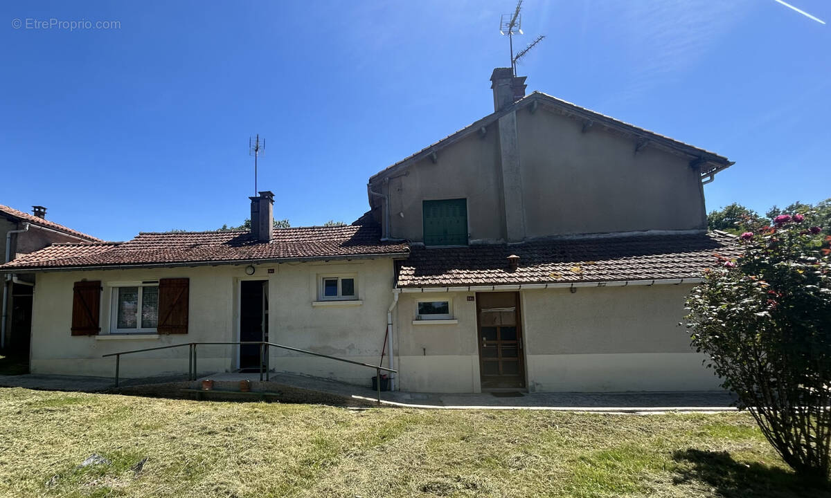 Maison à ROUMAZIERES-LOUBERT