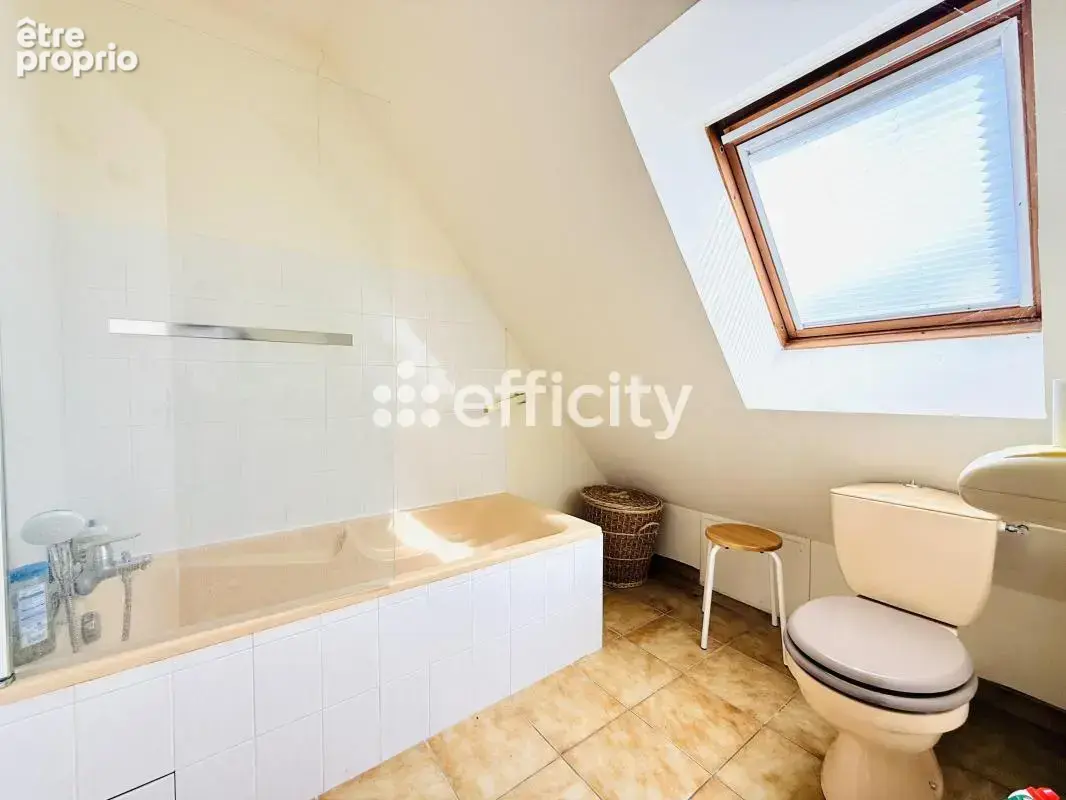 Maison 6 pièces 170 m² à vendre à Livarot (14140) - photo 16