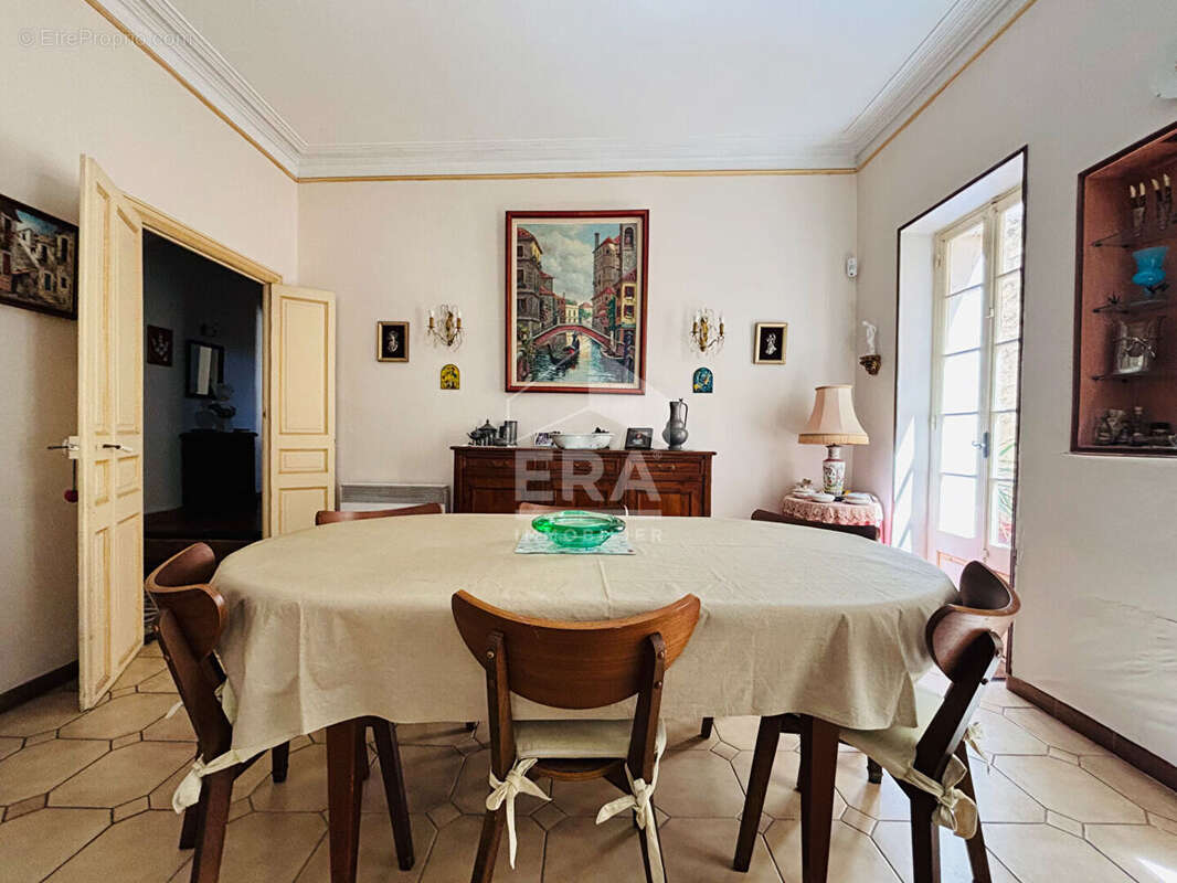 Maison 214m² à saint-mitre-les-remparts - photo 3