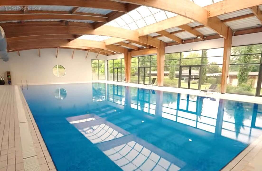 INVESTISSEMENT LOCATIF  SEINE-PORT  Résidence Affaires Châteauform - Les Berges de Seine - 7.89% de rentabilité - photo 7
