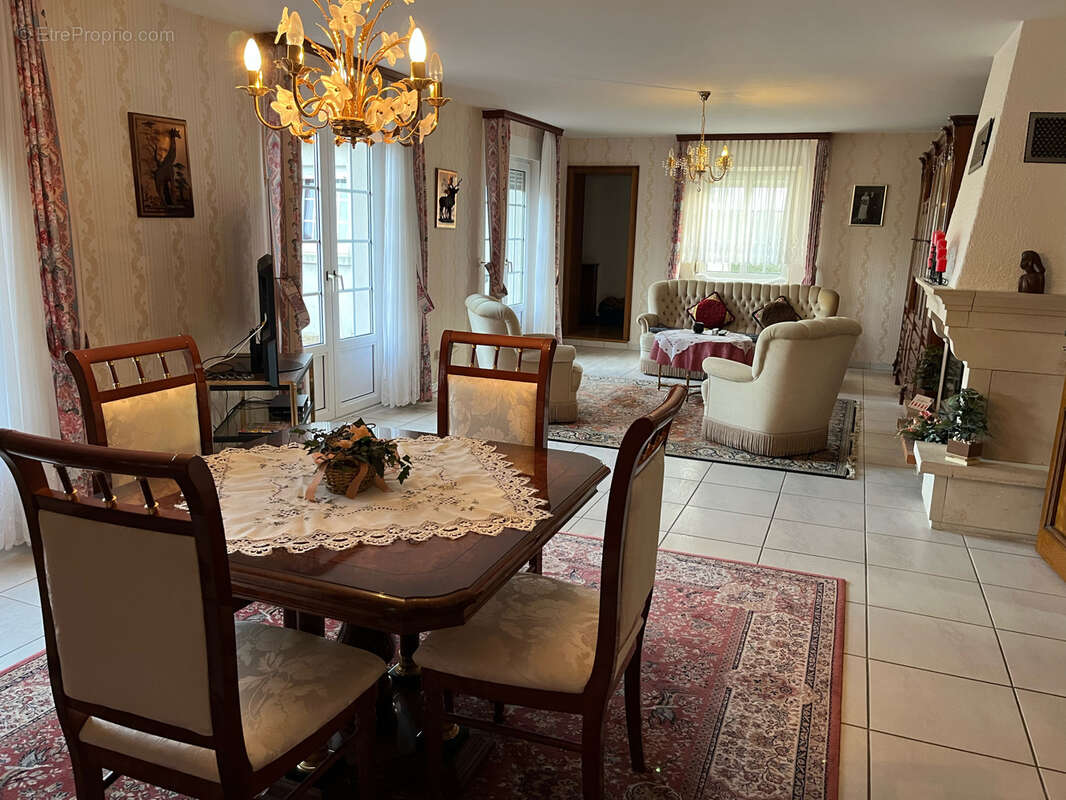 Maison à SARREINSMING