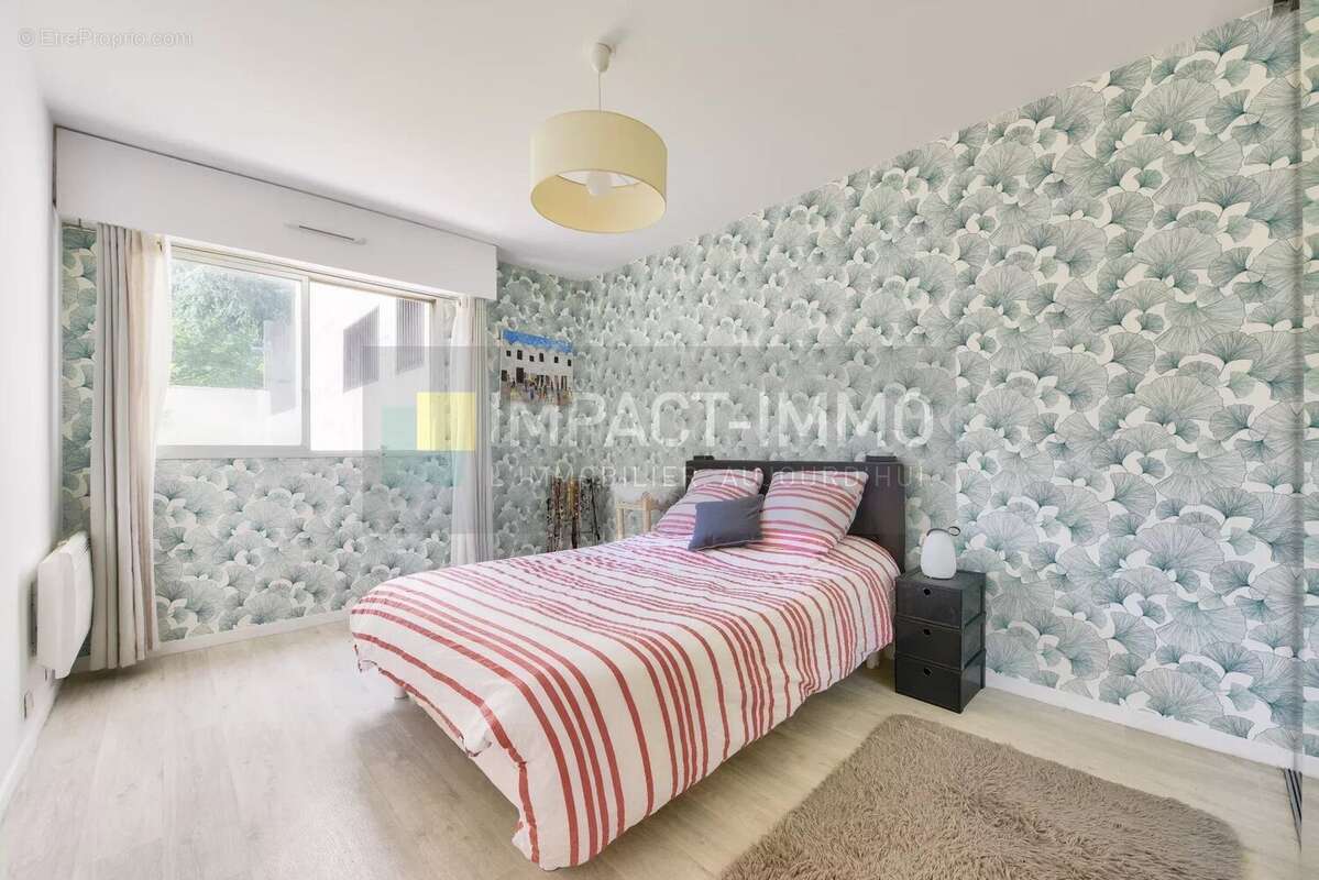 Appartement à COURBEVOIE