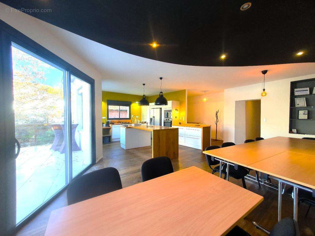 Maison à VILLEFRANCHE-DE-ROUERGUE