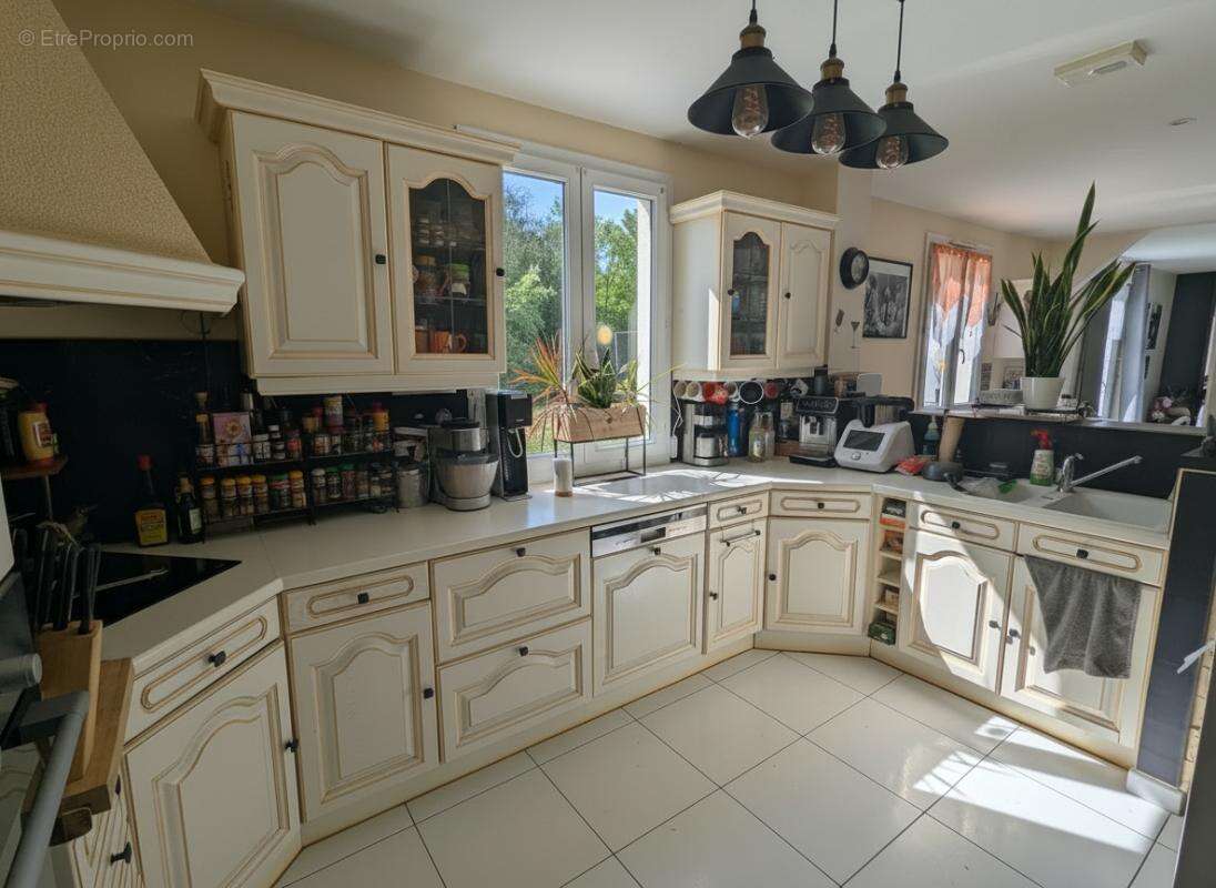 Propriété 145m2 4 chambres économe en énergie - photo 8