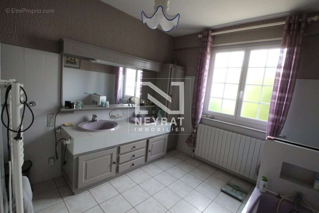 Maison à PIERRE-DE-BRESSE