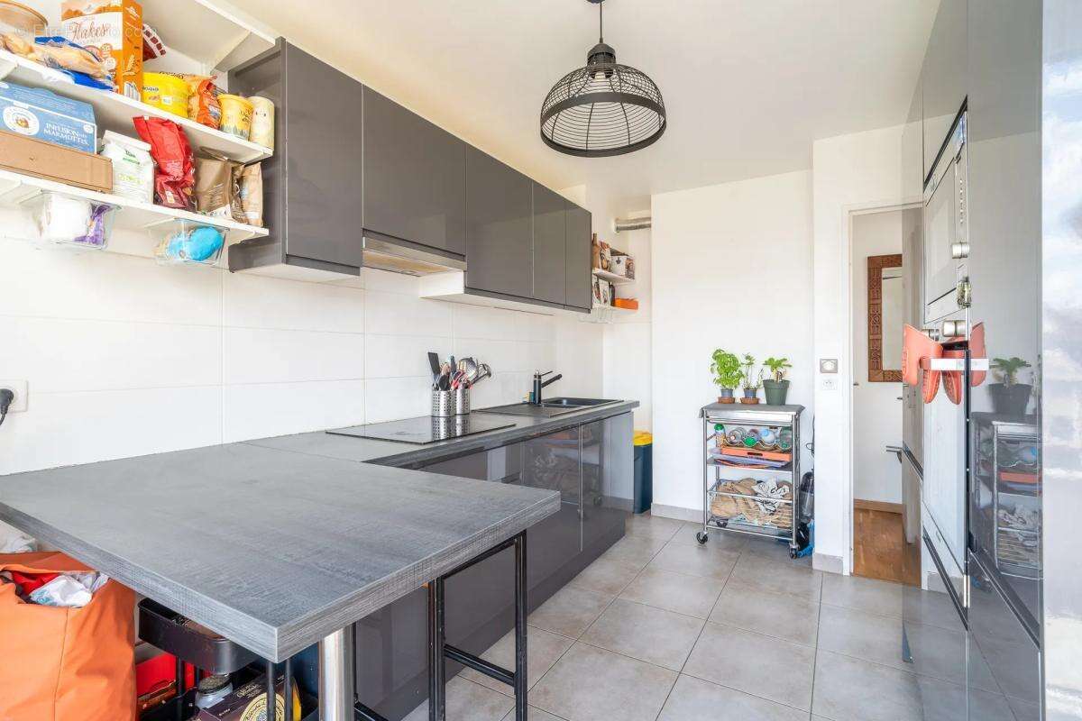 Appartement à NANTERRE