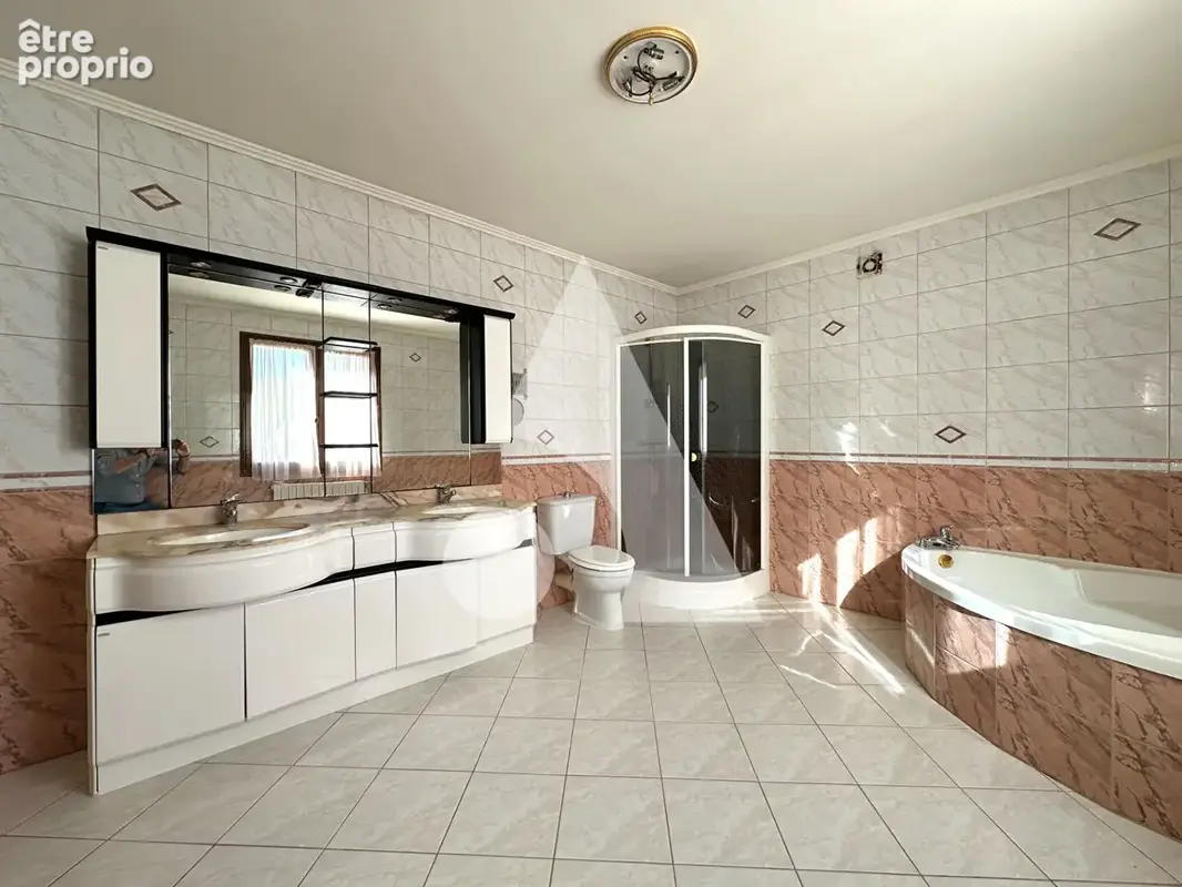 Maison Cahors 494m², 16 pièces, 8 chambres, piscine. - photo 17