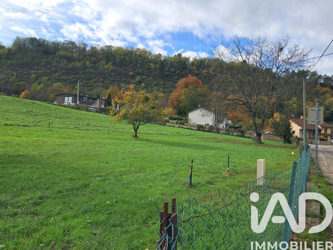 Photo 1 - Terrain à COURBOUZON