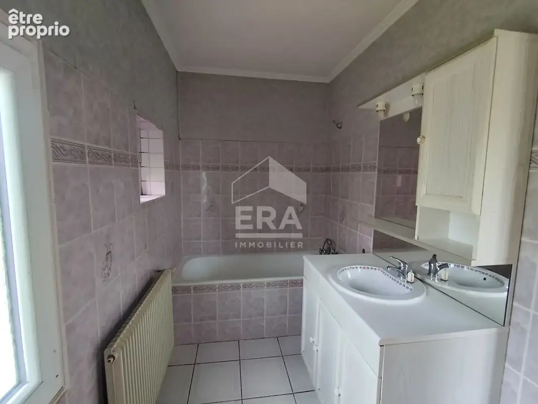 Maison 7 pièces 127 m² à vendre à Champagne-Mouton (16350) - photo 7