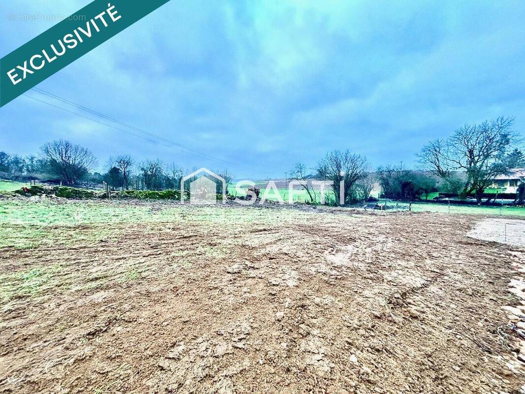 Photo 1 - Terrain à CHENIERES