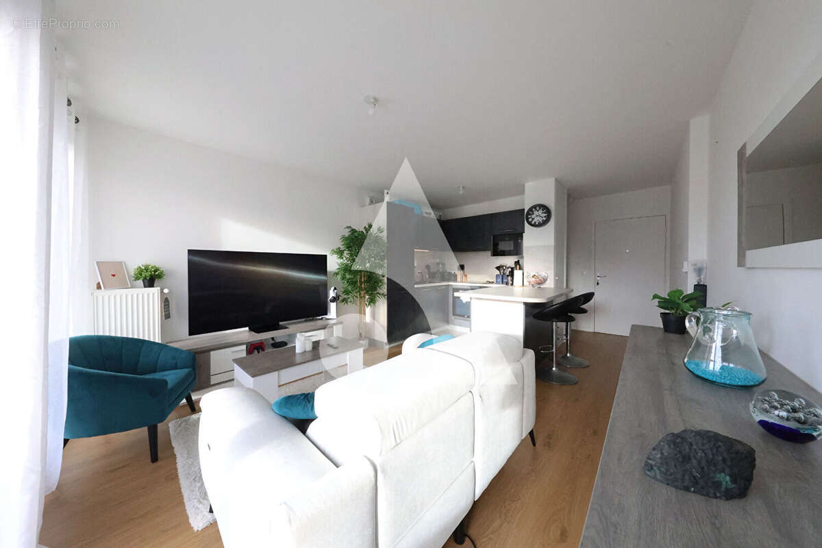 Appartement à CORBEIL-ESSONNES