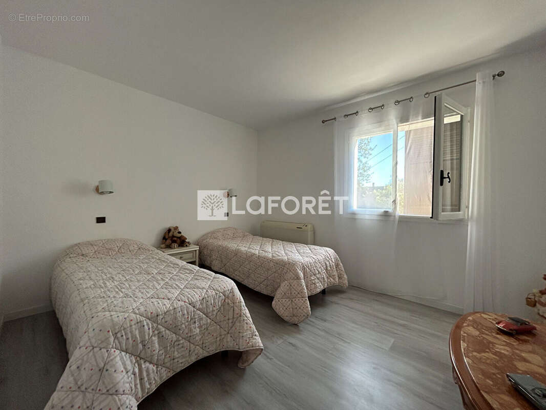 Maison à SAINT-LAURENT-DU-VAR