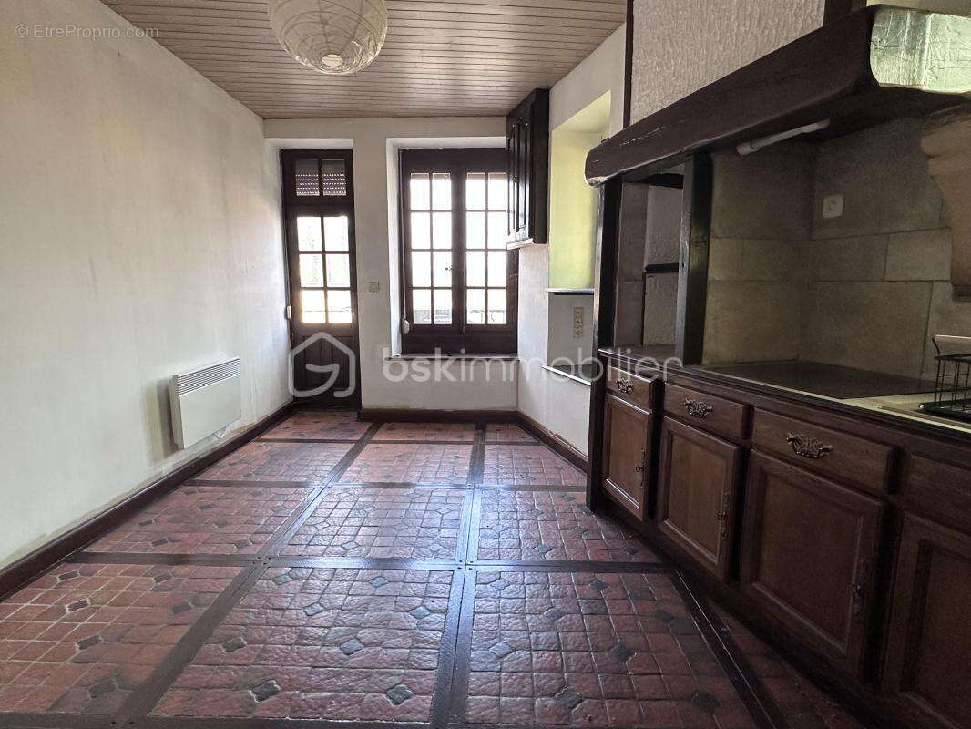 Appartement à DOM-LE-MESNIL