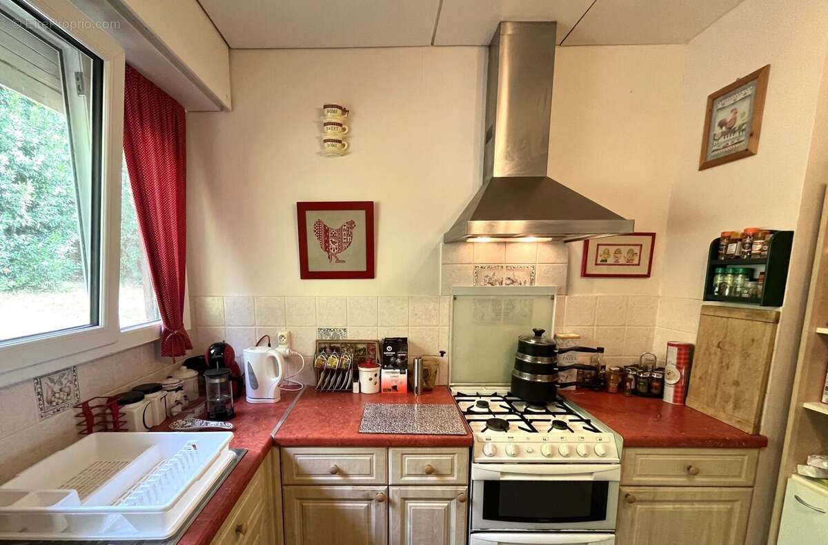 Maison à SALLES-LAVALETTE