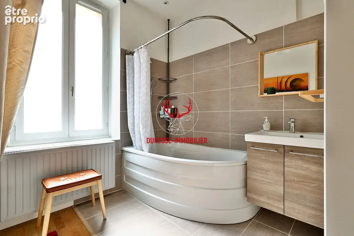 Lyon 3 Dauphiné / Lacassagne - T4 113 m² rénové - 3 chambres - balcon - climatisation - photo 7