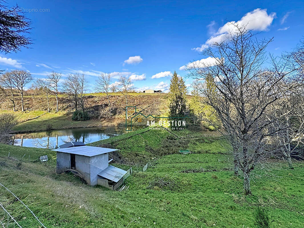 Maison à SAINT-DENIS-DES-MURS