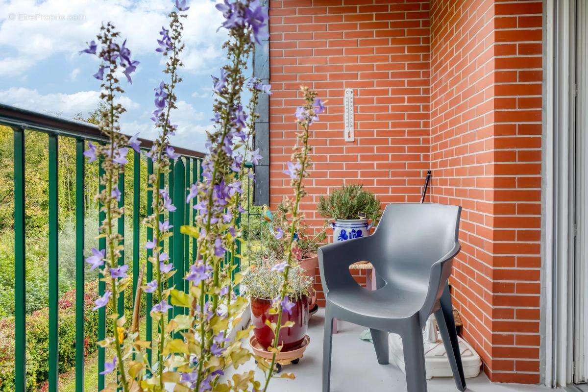 Appartement à LA RIVIERE-SAINT-SAUVEUR