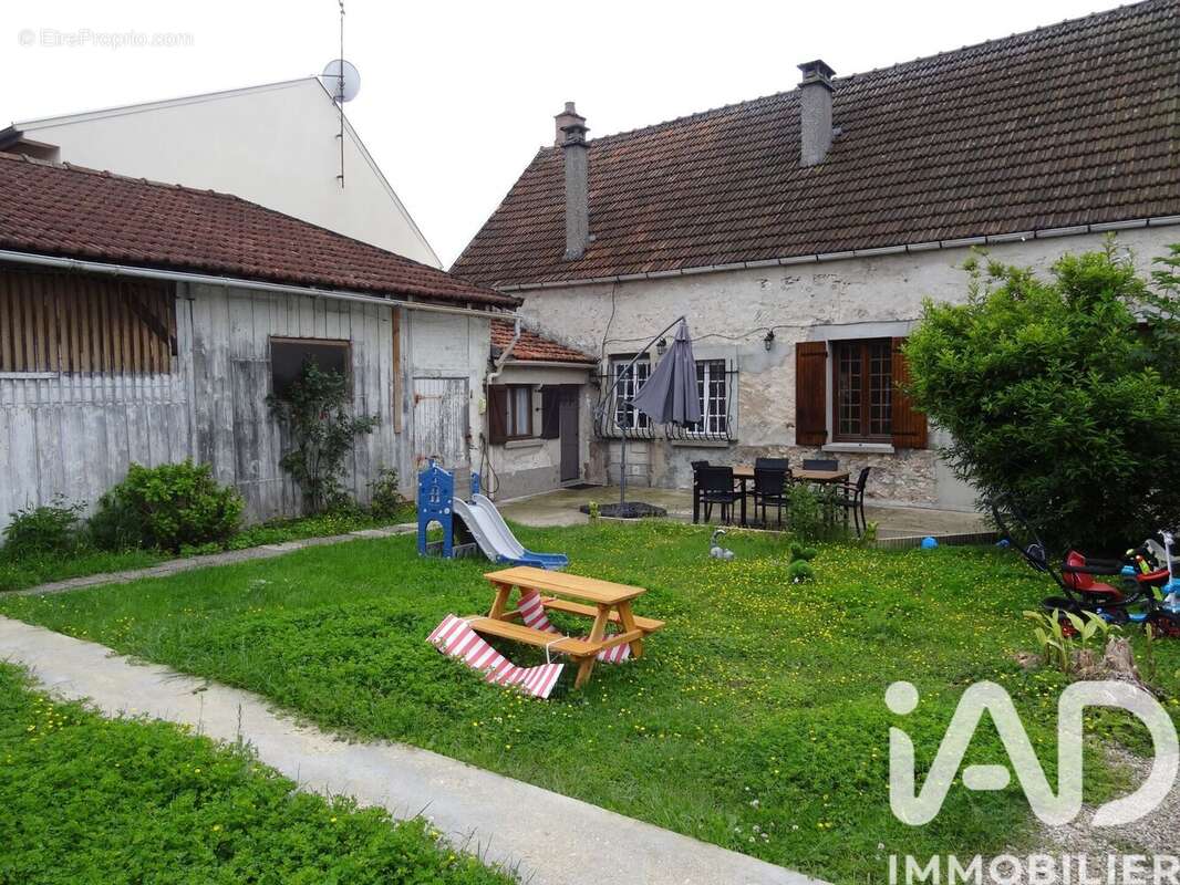Photo 2 - Maison à EVRY-GREGY-SUR-YERRE